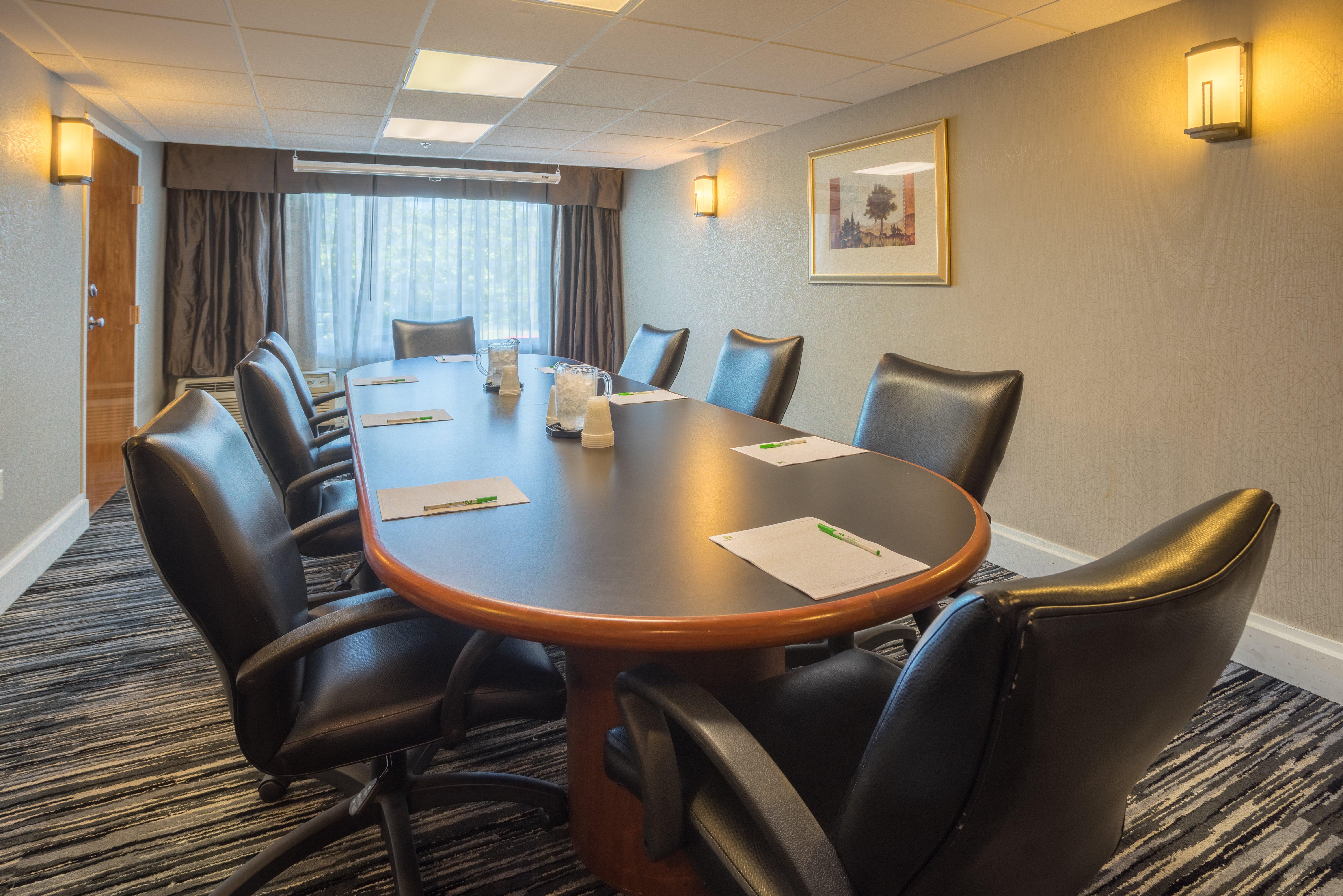 Hotel Harrisburg I-81 Hershey Area By Ihg