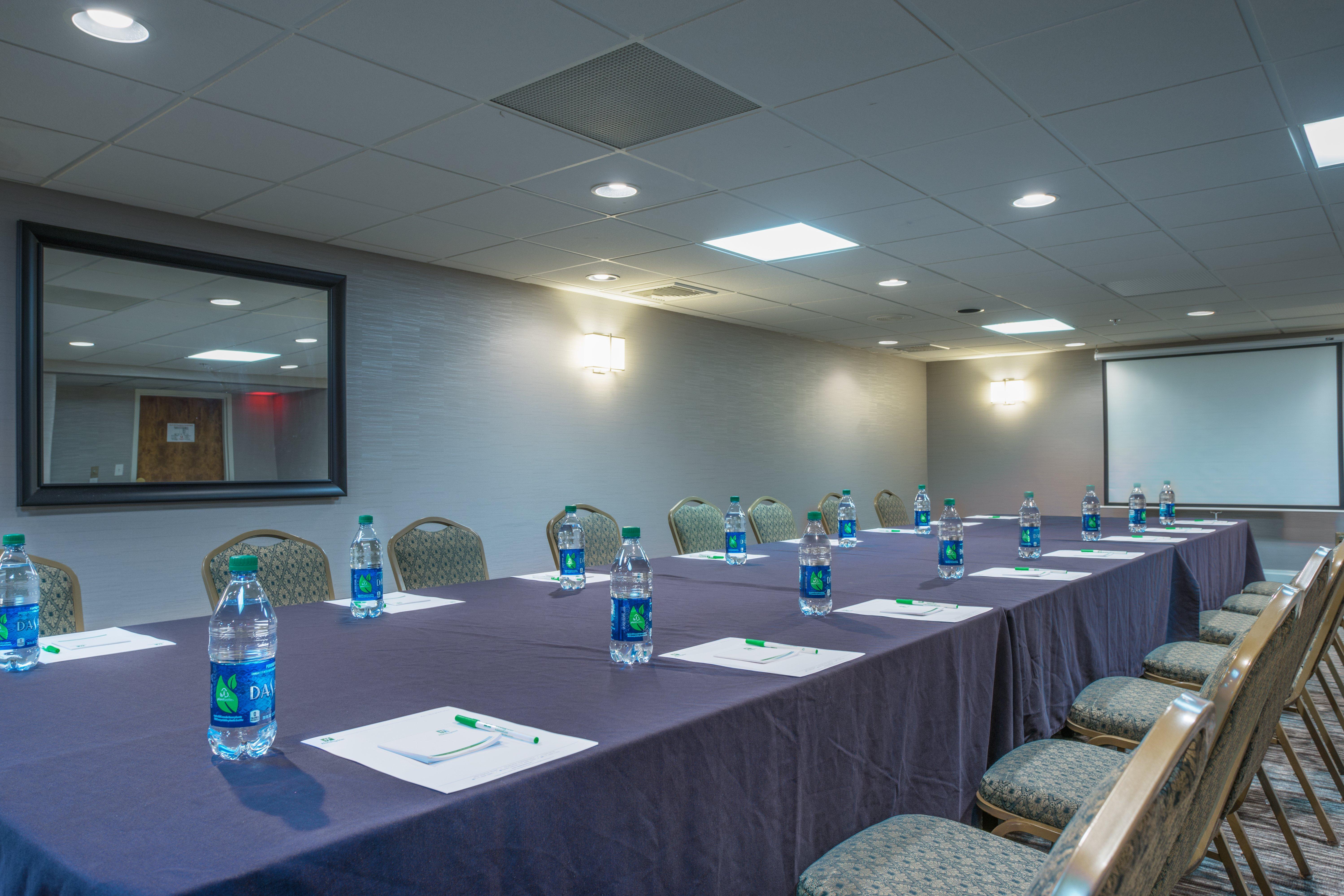 Hotel Harrisburg I-81 Hershey Area By Ihg Grantville